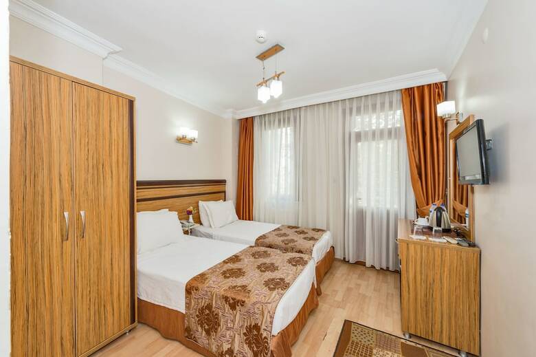 May Hotel