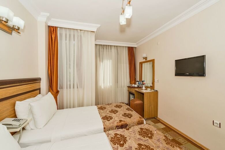 May Hotel