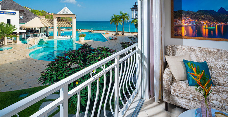 Hotel Sandals Regency La Toc