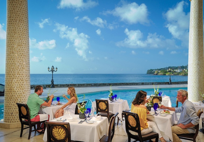 Hotel Sandals Regency La Toc