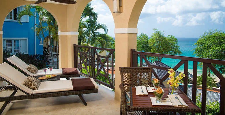 Hotel Sandals Regency La Toc