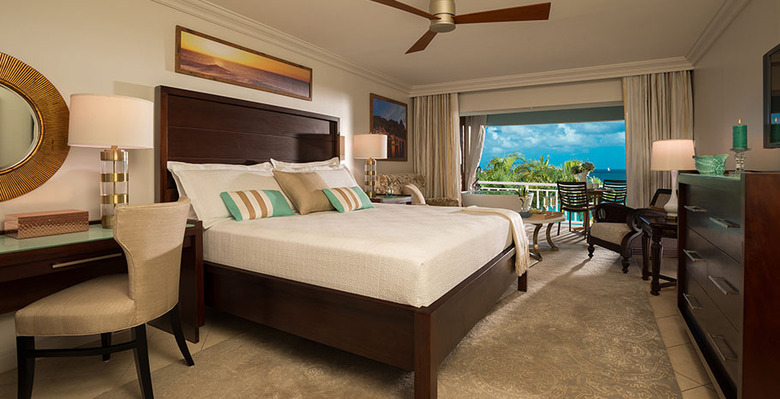 Hotel Sandals Regency La Toc