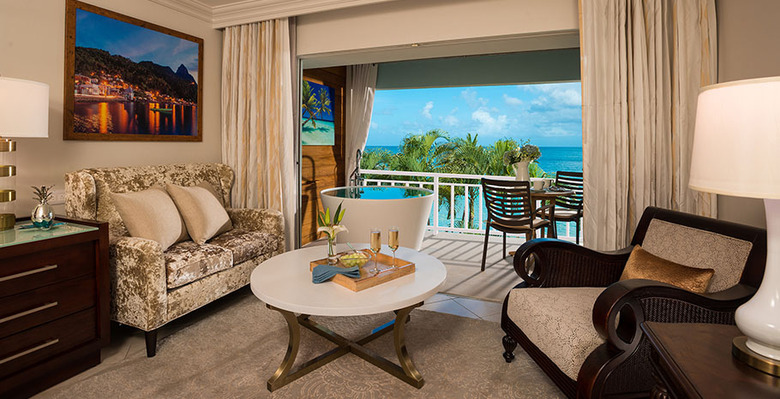Hotel Sandals Regency La Toc