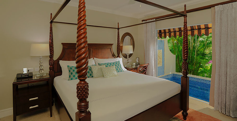 Hotel Sandals Regency La Toc