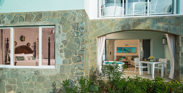 Hotel Sandals Regency La Toc