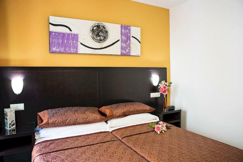 Hotel De Los Faroles