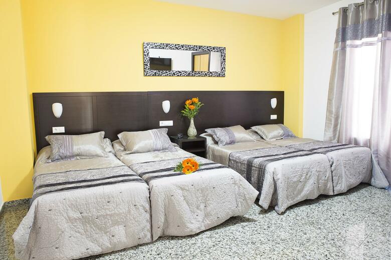 Hotel De Los Faroles