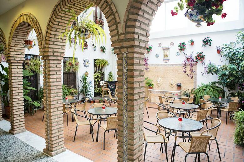 Hotel De Los Faroles