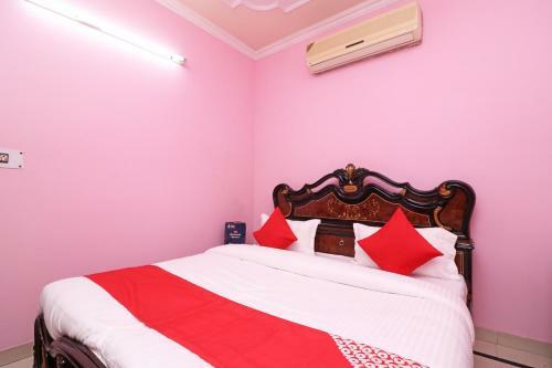 Oyo 26906 Hotel Tarang