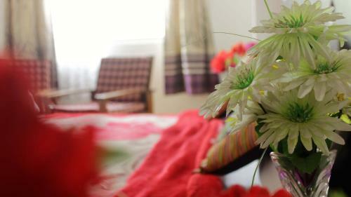 Hotel Zero To One Stay - Silk Route Residence