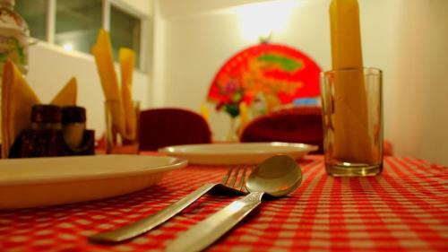 Hotel Zero To One Stay - Silk Route Residence