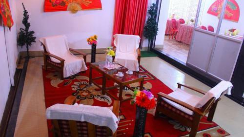 Hotel Zero To One Stay - Silk Route Residence