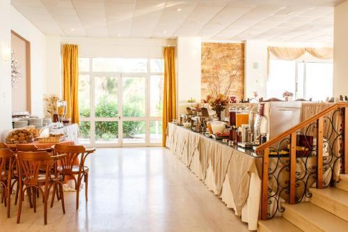 Hotel Chryssi Akti