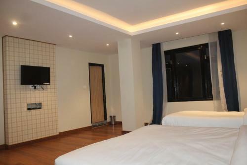 Hotel The Mansarovar