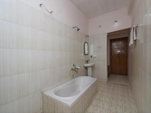 Oyo 23172 Hotel Heritage Inn