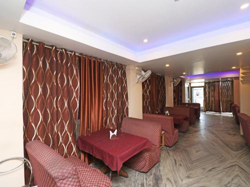 Oyo 23172 Hotel Heritage Inn