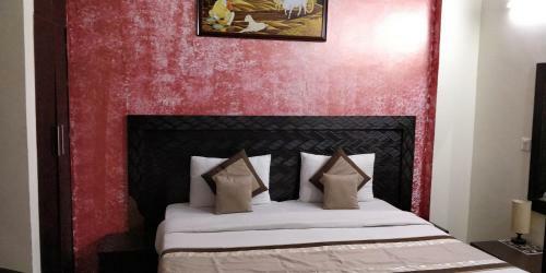 Hotel Celeste Inn