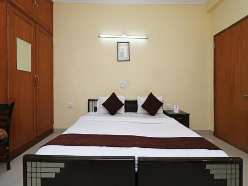 Hotel Oyo 6608 Sector 56