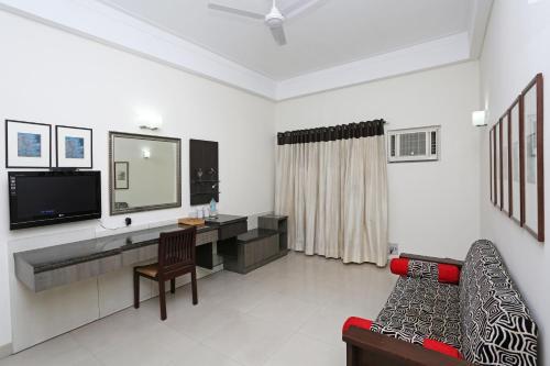 Hotel Anav House Golf Course Road