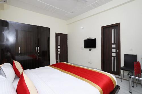 Hotel Oyo 10928 Krishna Kunj