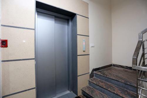 Hotel Oyo 23659 Faris Residency