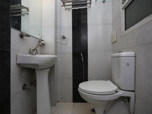 Hotel Oyo 23332 Flagship Divine Inn