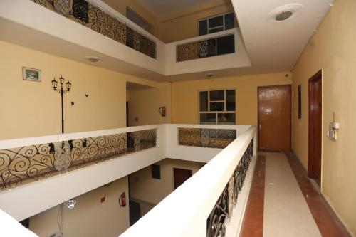 Hotel Oyo 23332 Flagship Divine Inn