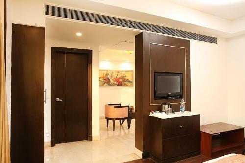 Hotel Ahuja Residency Vista Woods