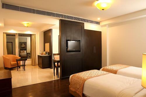 Hotel Ahuja Residency Vista Woods