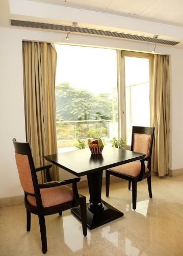 Hotel Ahuja Residency Vista Woods
