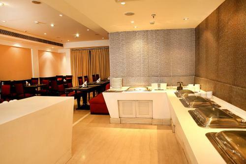 Hotel Ahuja Residency Vista Woods