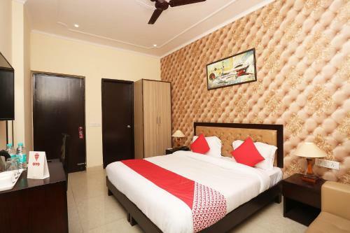 Hotel Oyo 23688 Corals Paradise
