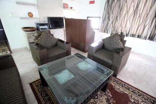 Divine Residency By Royal Collection Hotels