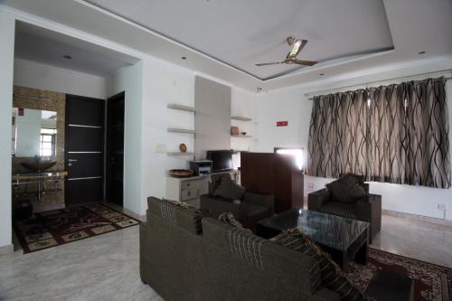 Divine Residency By Royal Collection Hotels