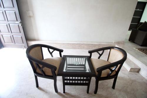 Divine Residency By Royal Collection Hotels