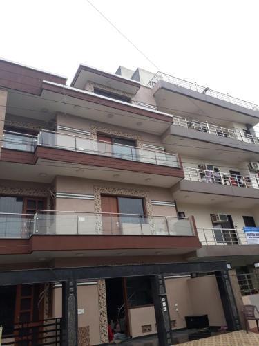 Hostal Niketan Medanta Rooms
