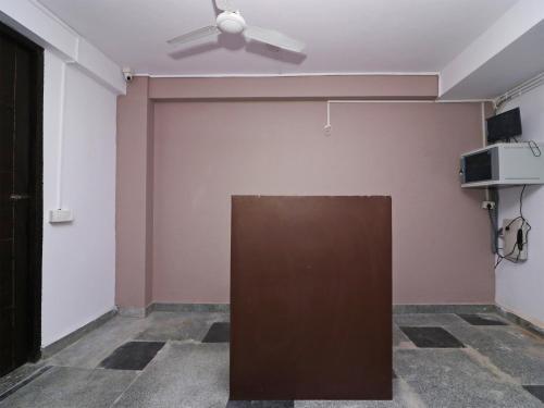 Hotel Oyo Flagship 14542 1032