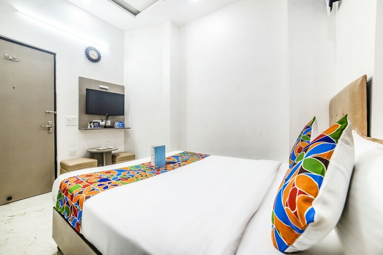 Fabhotel Red Inn Sector 15