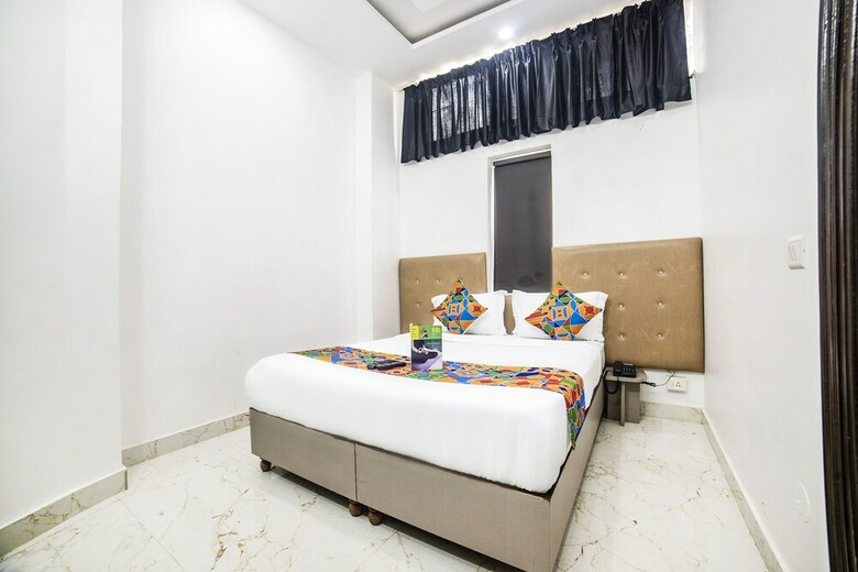 Fabhotel Red Inn Sector 15