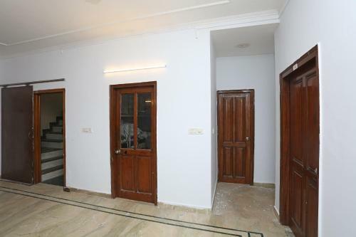 Hotel Oyo 13843 Corple Stays