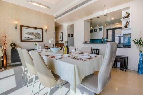 Apartamento Hostie Aadhya ? 3 Br Luxury Condo