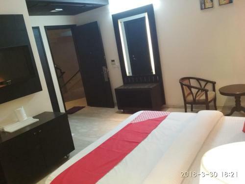 Hotel White Castle Manesar