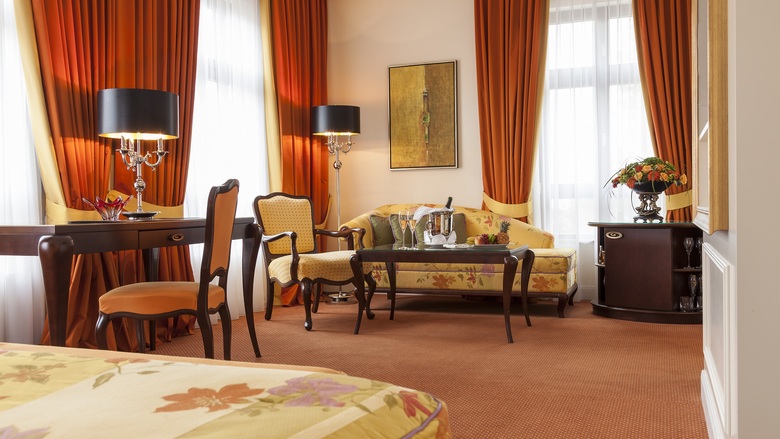 Buelow Palais And Residenz Hotel