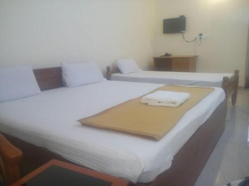 Hotel Manjira Lodge