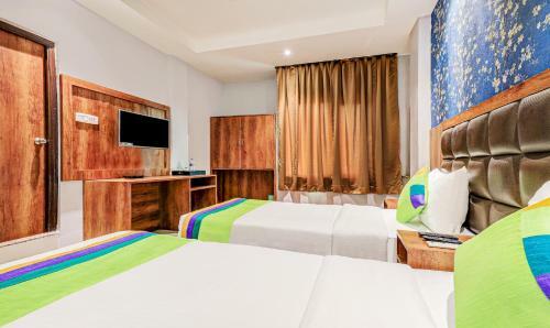 Oyo 9814 Hotel Parnil Palace 2
