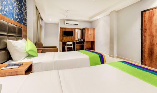 Oyo 9814 Hotel Parnil Palace 2