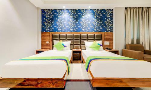 Oyo 9814 Hotel Parnil Palace 2
