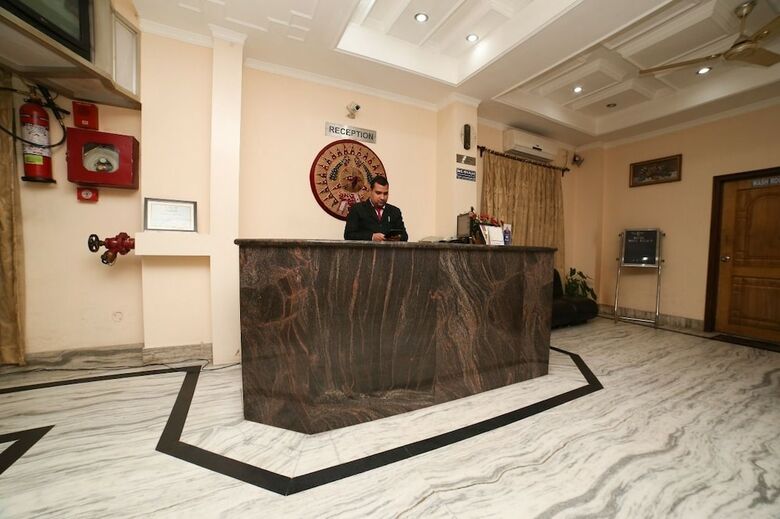 Hotel Priya Palace