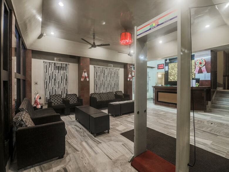 Oyo 14995 Hotel Starline Paltan Bazar