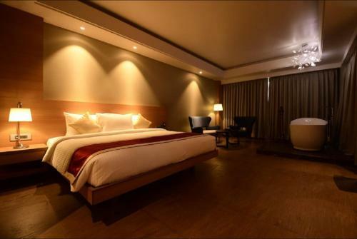 Hotel Kiranshree Grand